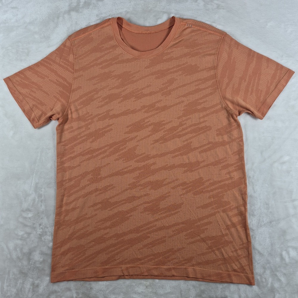 Lululemon Metal Vent Tech Shirt Men's XL Orange Short Sleeve Gym Run Perforated